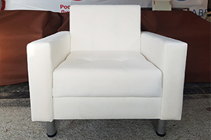 Кресло белое в аренду Сочи
